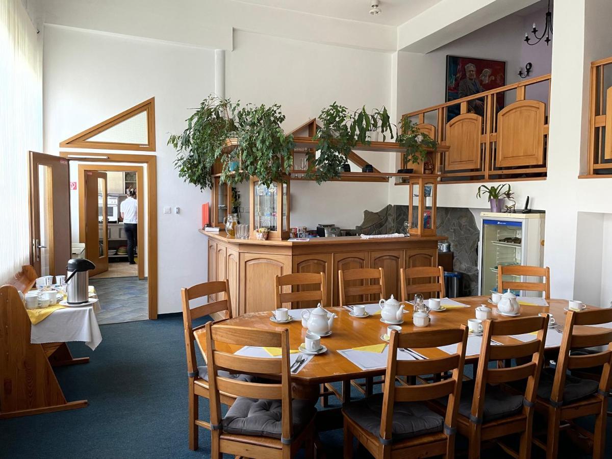 Hotel Brainy Krasno nad Kysucou Экстерьер фото