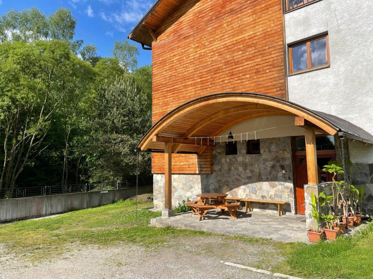 Hotel Brainy Krasno nad Kysucou Экстерьер фото